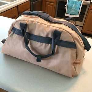 Lululemon weekender/gym bag. Peach and silver.